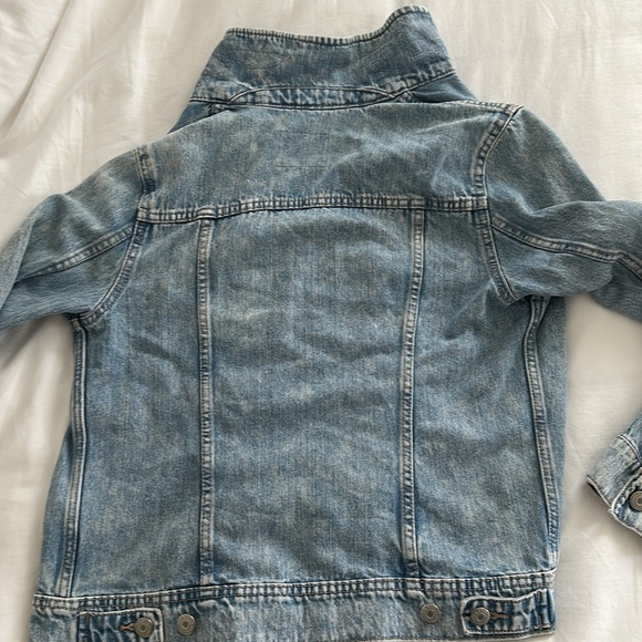 Old navy jean jacket - Picture 3 of 3